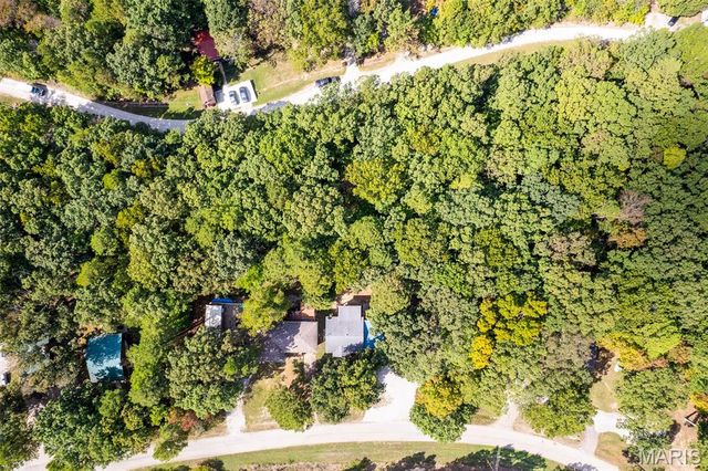 13447 Apache Point Dr, Ste Genevieve, MO 63670