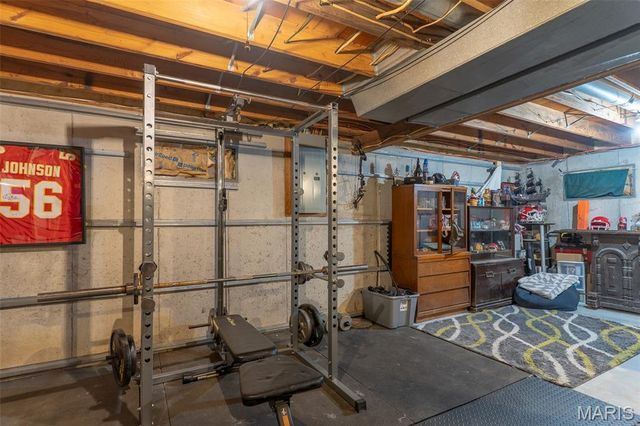 13447 Apache Point Dr, Ste Genevieve, MO 63670