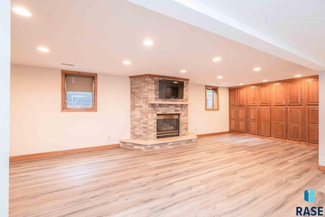 1008 W Batcheller Ln Lane, Sioux Falls, SD 57105