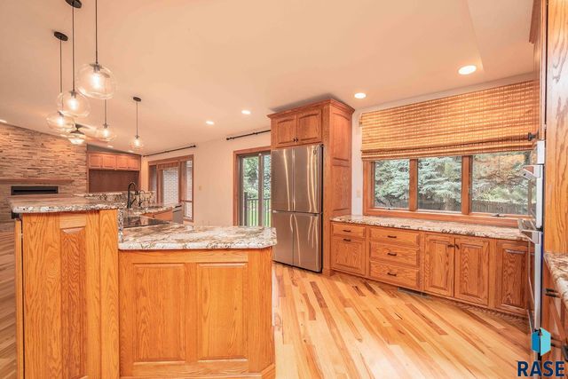 1008 W Batcheller Ln Lane, Sioux Falls, SD 57105