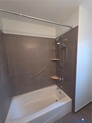 602 Turka Dr, Sandston, VA 23150