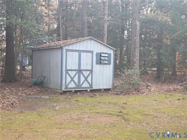 602 Turka Dr, Sandston, VA 23150