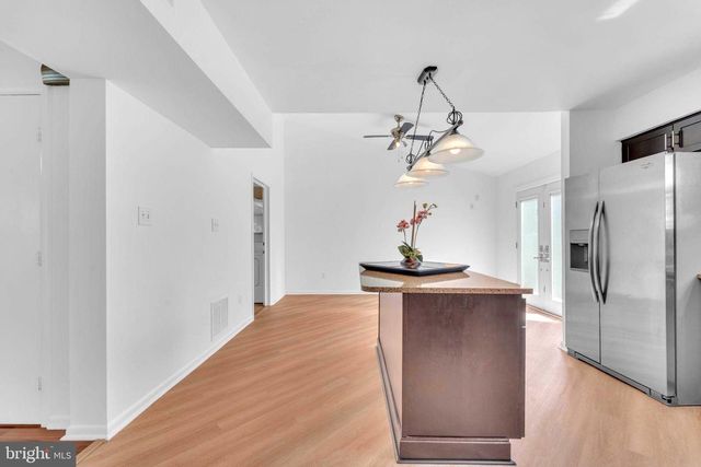 14 JACAMAR DR, Voorhees, NJ 08043