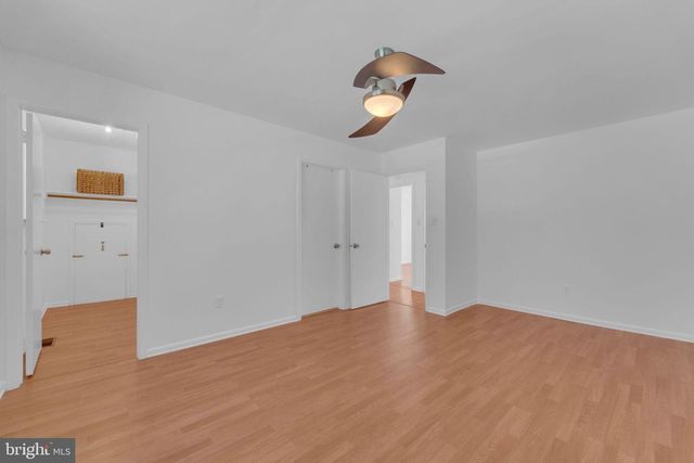 14 JACAMAR DR, Voorhees, NJ 08043