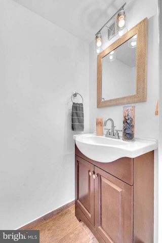 14 JACAMAR DR, Voorhees, NJ 08043