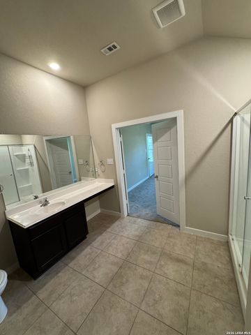5539 PEARL VLY, San Antonio, TX 78242