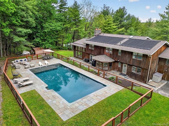 8 Pine Tree Lane, Goshen, NY 10924