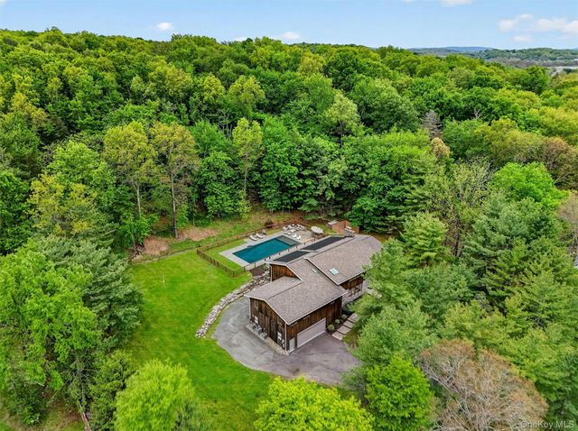 8 Pine Tree Lane, Goshen, NY 10924
