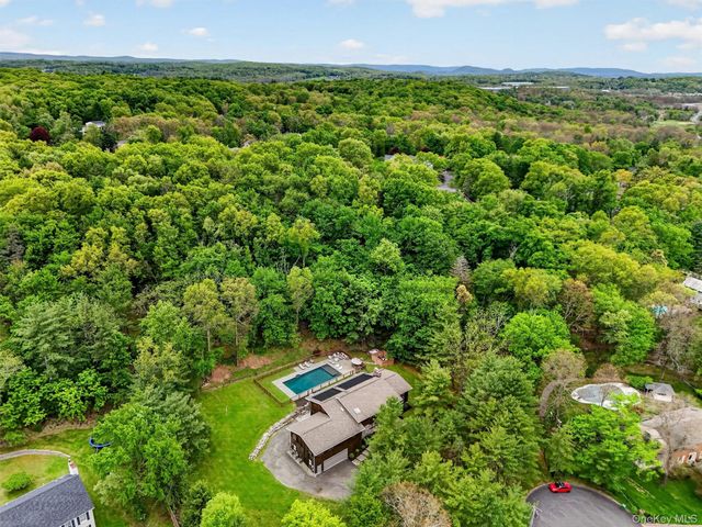 8 Pine Tree Lane, Goshen, NY 10924