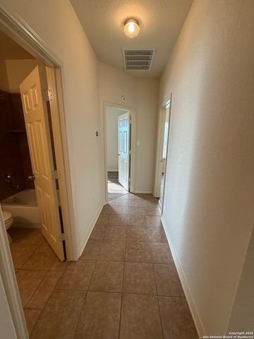 10226 N Homburg Ranch, Helotes, TX 78023