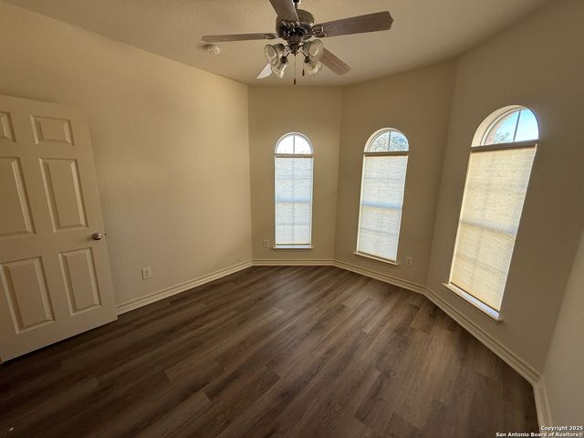 10226 N Homburg Ranch, Helotes, TX 78023