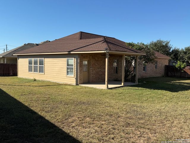 10226 N Homburg Ranch, Helotes, TX 78023