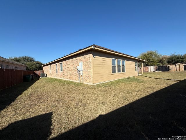 10226 N Homburg Ranch, Helotes, TX 78023