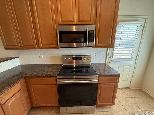 10226 N Homburg Ranch, Helotes, TX 78023