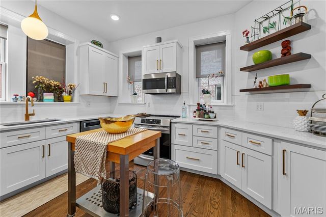 5290 Waterman 2E, St Louis, MO 63108