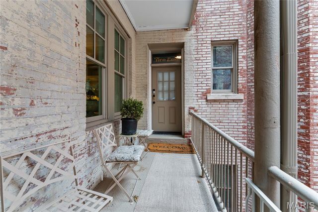 5290 Waterman 2E, St Louis, MO 63108