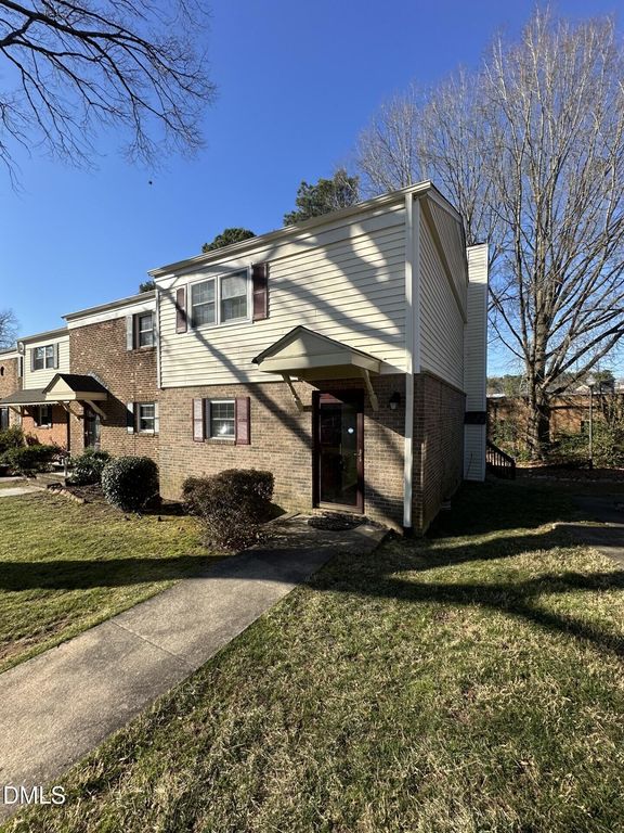 6553 New Market Way, Raleigh, NC 27615