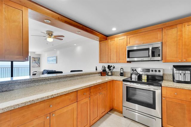 400 N Surf Road 703, Hollywood, FL 33019