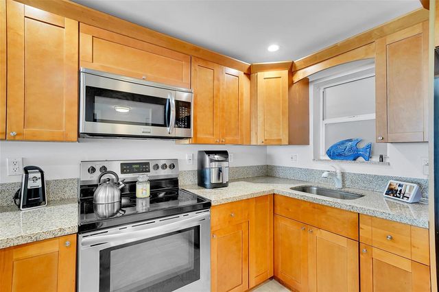 400 N Surf Road 703, Hollywood, FL 33019