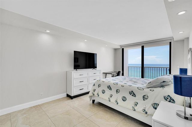 400 N Surf Road 703, Hollywood, FL 33019