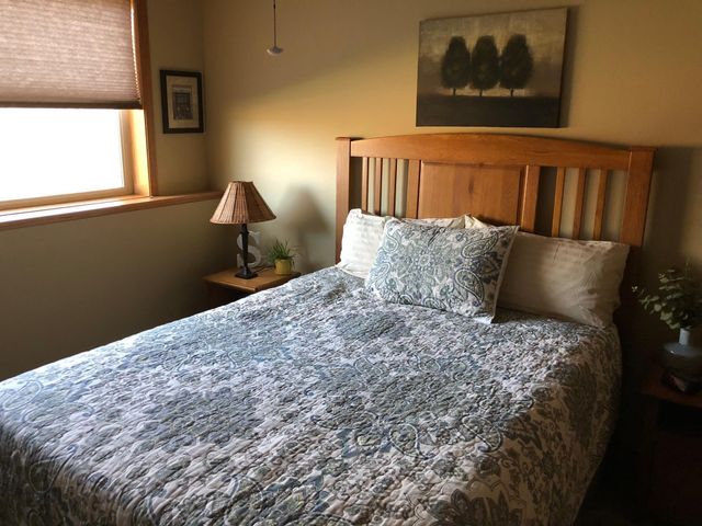 112 32nd Avenue NE, Willmar, MN 56201