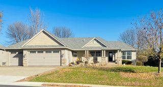 112 32nd Avenue NE, Willmar, MN 56201