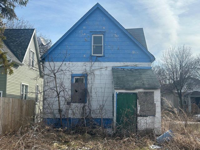 3047 N 22nd STREET, Milwaukee, WI 53206