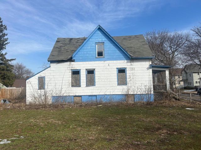 3047 N 22nd STREET, Milwaukee, WI 53206