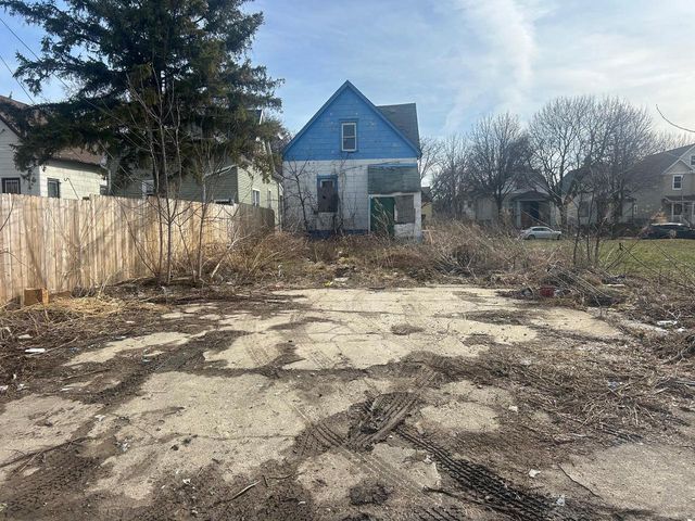 3047 N 22nd STREET, Milwaukee, WI 53206