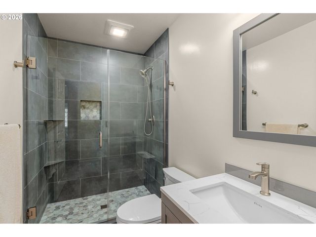 4316 ALBERT Cir, Lake Oswego, OR 97035