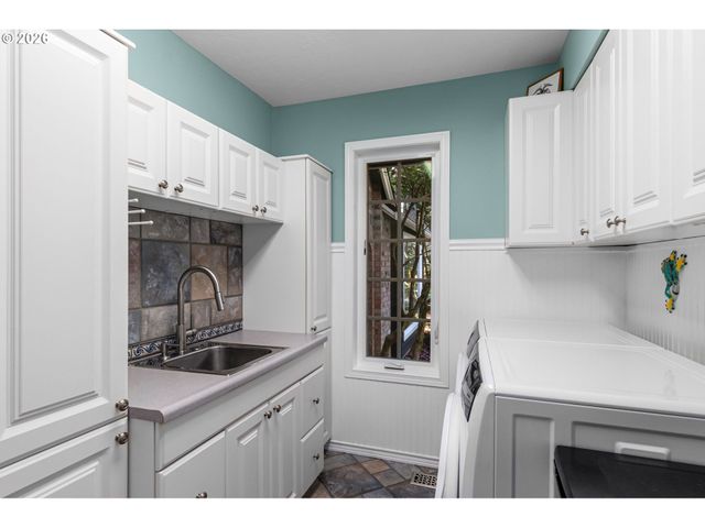 4316 ALBERT Cir, Lake Oswego, OR 97035