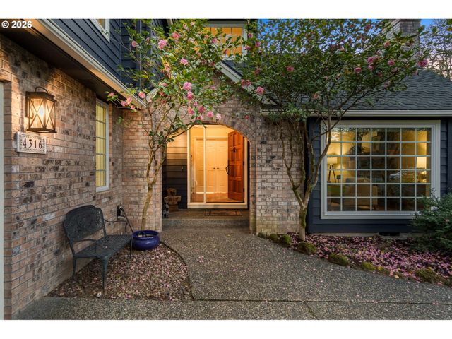 4316 ALBERT Cir, Lake Oswego, OR 97035