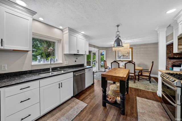 51870 Lake Knoll Court, Granger, IN 46530
