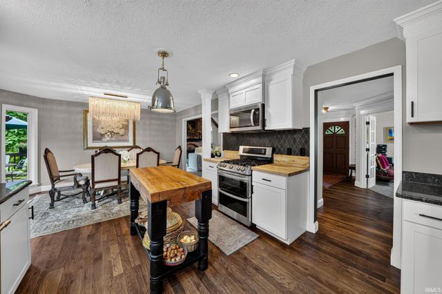 51870 Lake Knoll Court, Granger, IN 46530