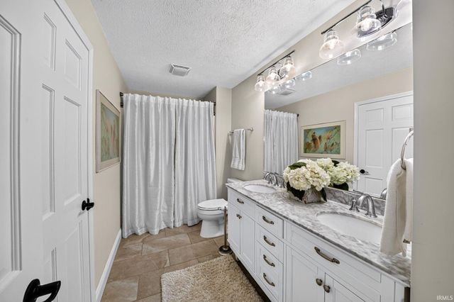 51870 Lake Knoll Court, Granger, IN 46530