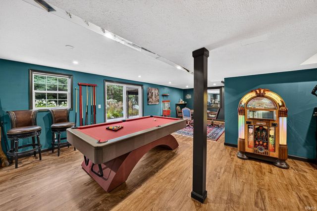 51870 Lake Knoll Court, Granger, IN 46530