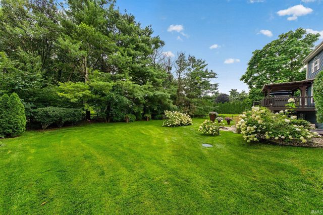 51870 Lake Knoll Court, Granger, IN 46530