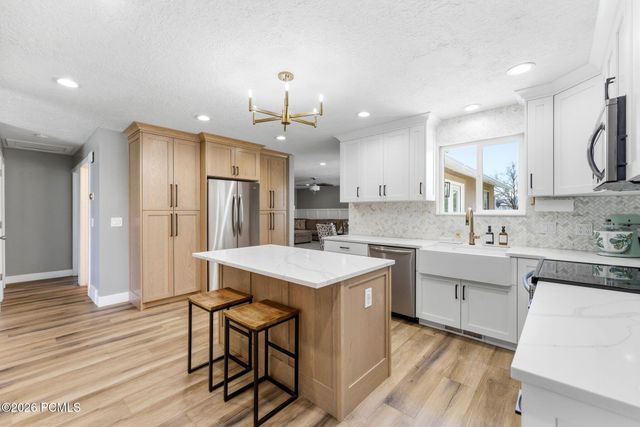 2393 Bueno Vista Drive, West Jordan, UT 84088