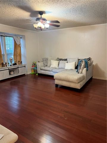 1309 N Erie Avenue, Russellville, AR 72801