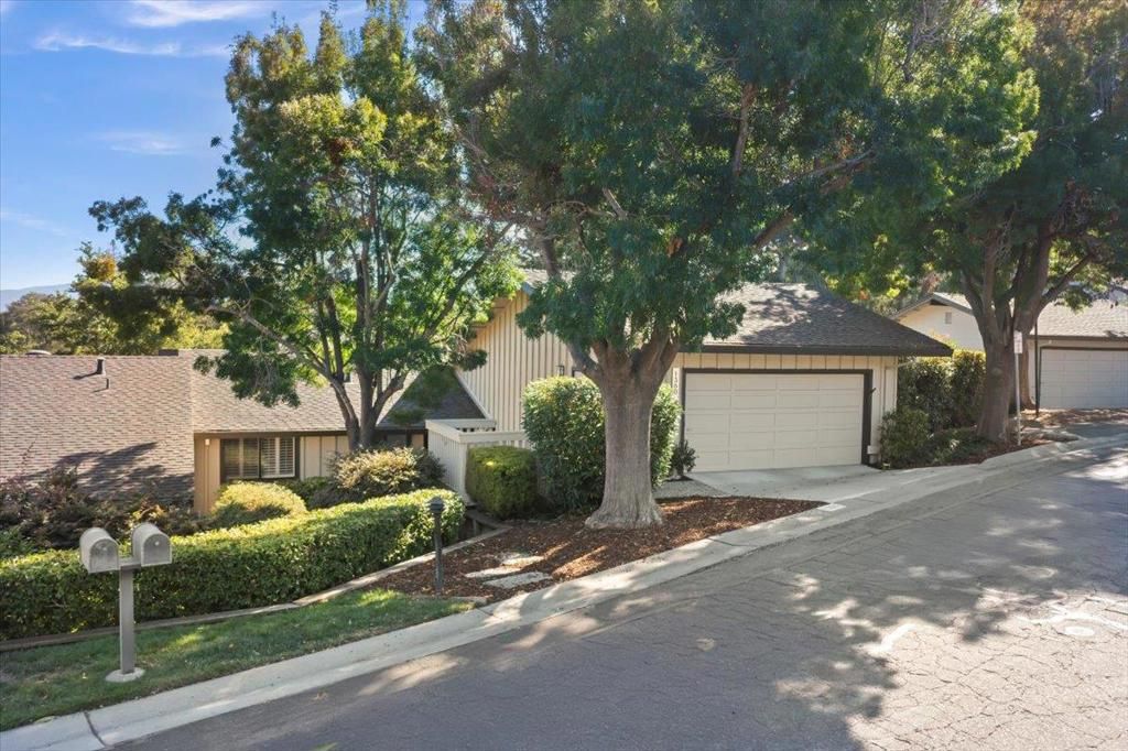 1360 Trinity Drive, Menlo Park, CA 94025