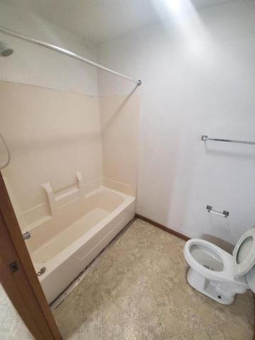 910-912 Logan STREET, La Crosse, WI 54603