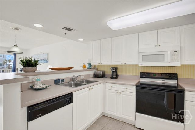 3 3rd Street 517, Tybee Island, GA 31328