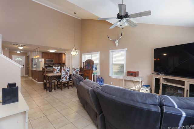 5124 Knollwood, Schertz, TX 78108