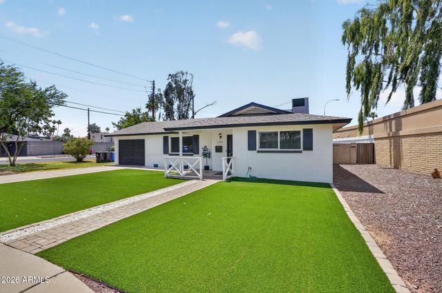 1749 E MEDLOCK Drive, Phoenix, AZ 85016