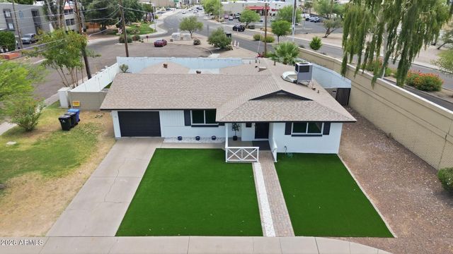 1749 E MEDLOCK Drive, Phoenix, AZ 85016