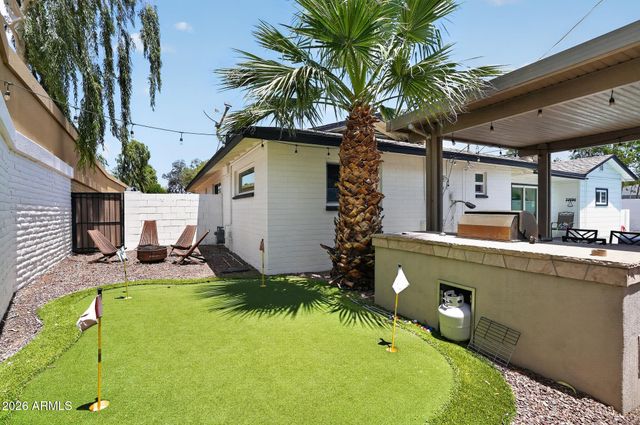 1749 E MEDLOCK Drive, Phoenix, AZ 85016