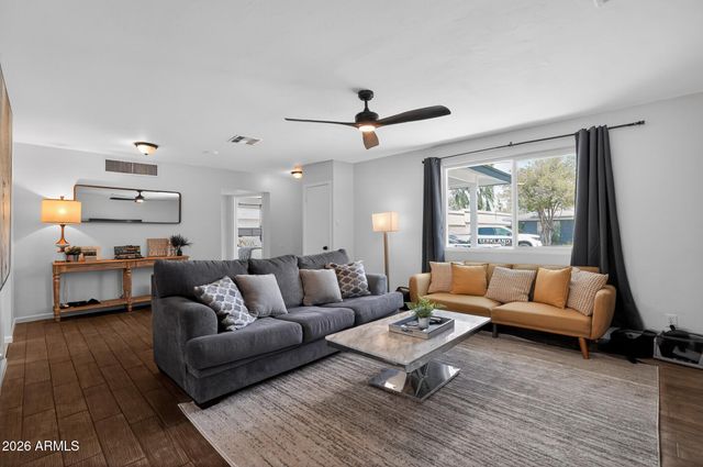 1749 E MEDLOCK Drive, Phoenix, AZ 85016