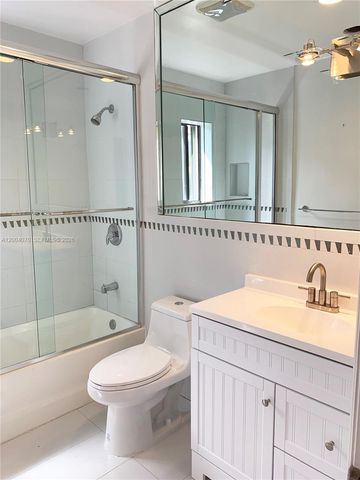 7750 Noremac Ave, Miami Beach, FL 33141