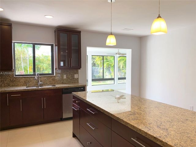 7750 Noremac Ave, Miami Beach, FL 33141