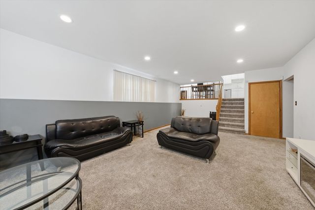 322 Central Avenue, Matteson, IL 60443